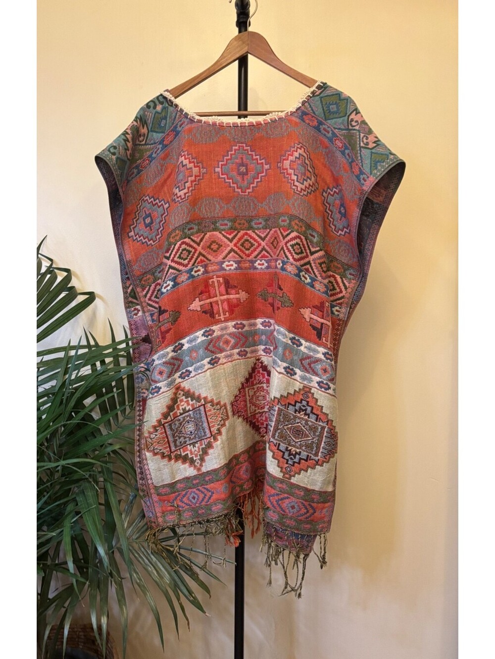 Unbranded OS Southwestern Aztec Tribal Boho Cowboy Cowgirl Caftan Fringe Poncho